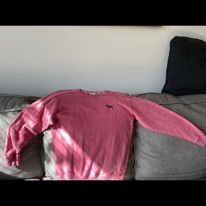 pink sweatshirt